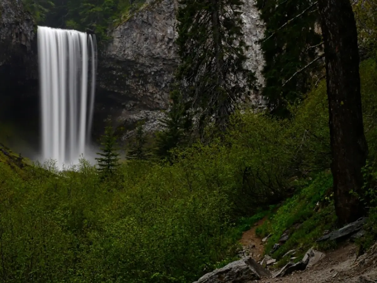 Tamanawas Falls photograph